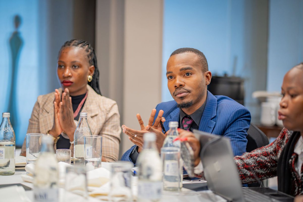 IDOP_KE's tweet photo. 3/3
"To the journalists who shape conversation, when you report on health policy, ask how it serves an eighty-year-old managing three chronic conditions. Look beyond the clinics. Look at the communities." Dr Tasneem Yamani, @SuqoonKe and @HamatHealthcare 
#IDOPKE2026 https://t.co/vwbGKqb0Pw