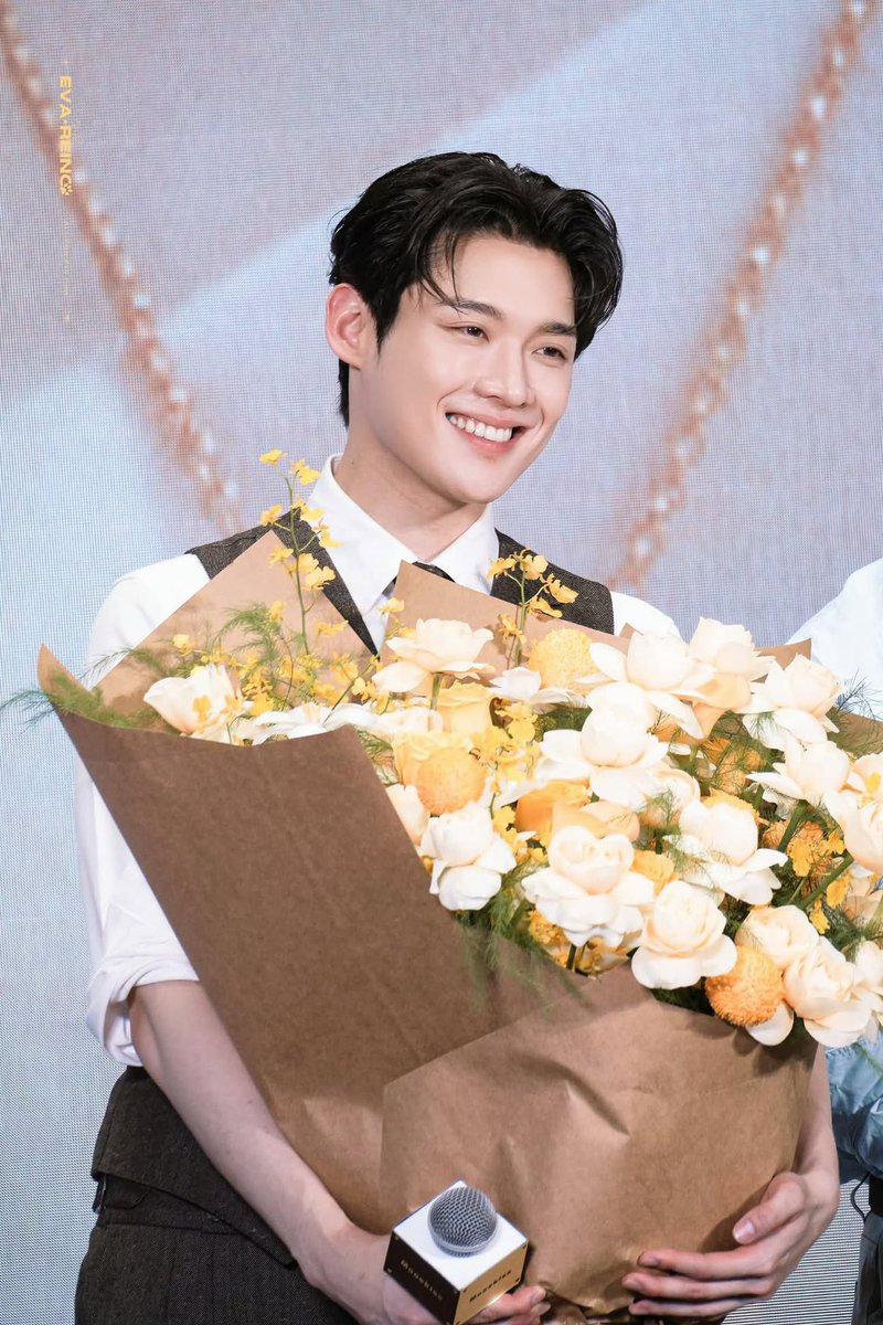 Harinmt's tweet photo. Hope you always happy🩵🫂 #kimyoonsik #김윤식 https://t.co/w5urPWiOrm