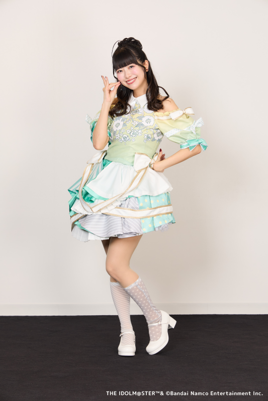 shinyc_official's tweet photo. ✦・・・━━━・
#シャニマスソロライブMSP
 　　アーカイブ公開中✨
　　　　　・━━━・・・✦

🪽芝崎 典子（桑山 千雪役）

🎤𝕤𝕠𝕟𝕘
Sweet Boozy
👗𝕔𝕠𝕤𝕥𝕦𝕞𝕖
リュバン・フォー・エヴァー

アーカイブもお楽しみください！
✅配信チケット販売中！
https://t.co/LBqTguuwZK https://t.co/Yu4Rs8psQE