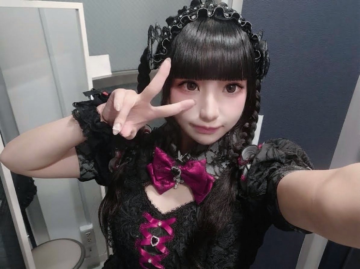 miri_wt06's tweet photo. いますよ〜

 #秋葉原コンカフェ  #自撮り界隈 https://t.co/AjRW7V1YJ1