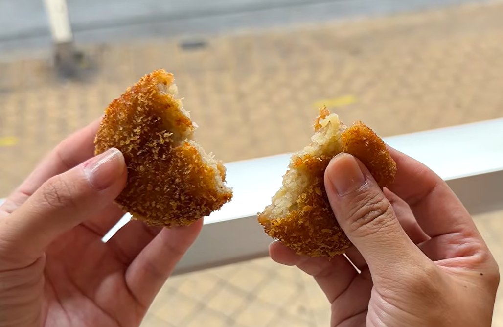 livedoornews's tweet photo. 【泊まってみた】大阪・布施の「商店街まるごとホテル」で昭和レトロな下町旅 
https://t.co/vG0naQa8cA

「ITSUKA JAPAN」が、空き店舗を客室にした「商店街まるごとホテル」に宿泊。コロッケやお好み焼き、地元の銭湯、老舗喫茶店のモーニングまで、下町に溶け込む1泊を紹介しています。 https://t.co/dkvWjA3LVz