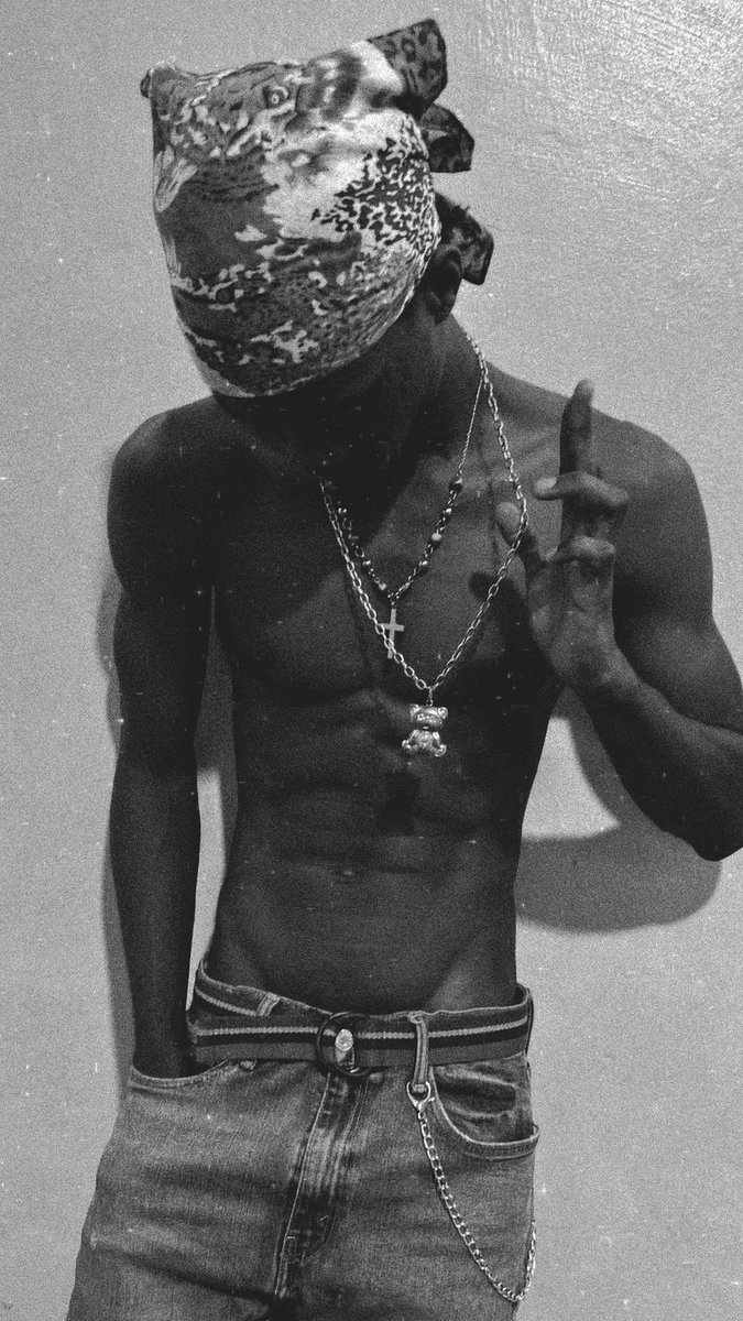 babyboyfl0's tweet photo. babyboyfl0 for @CalvinKlein https://t.co/cizSj6cYZ7