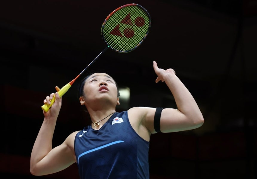 tang__kira's tweet photo. ”Apa kalian mau membunuhku?” 

An Seyoung ungkapkan kekecewaannya atas penyelenggaraan cabor badminton di 2026 Aichi-Nagoya Asian Game.

Pertandingan badminton diselenggarakan selama 5 hari, satu hari lebih cepat dibandingkan Asian Games sebelumnya yang diselenggarakan di Hangzhou, Tiongkok. 

Diketahui pada 26 September lalu, An Seyoung harus berlaga di dua pertandingan dalam sehari.