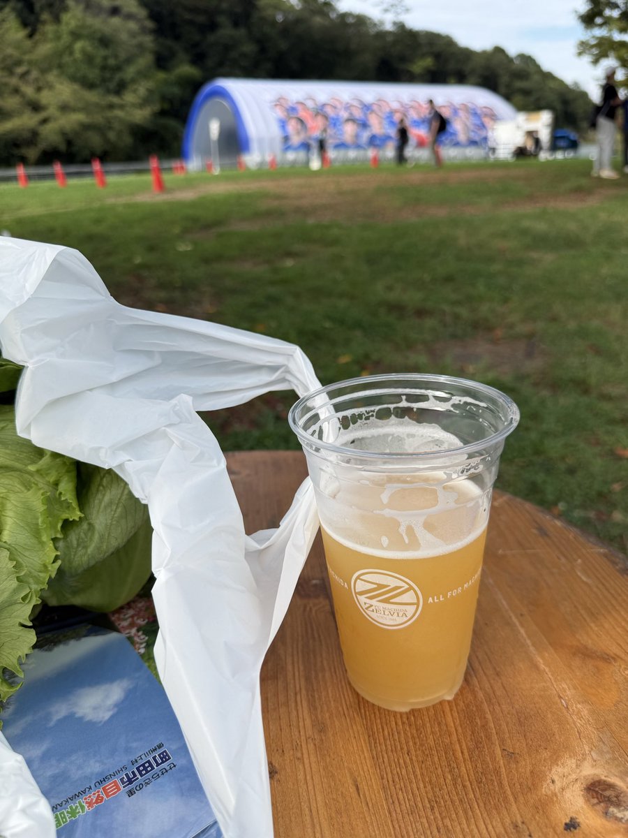 willbe_machida's tweet photo. @minimali1215 @jyo_10969 私が絶対に欠かせないのは武相ブリュワリーさんのビールです！名前は………ド忘れしましたが町田には欠かせません！このビールを飲むために人生初の1人飲みを経験しましたwそのうちゼルビアの試合にも1人の時でも行けるのか楽しみ🏟️ https://t.co/PcHXDPmDfM
