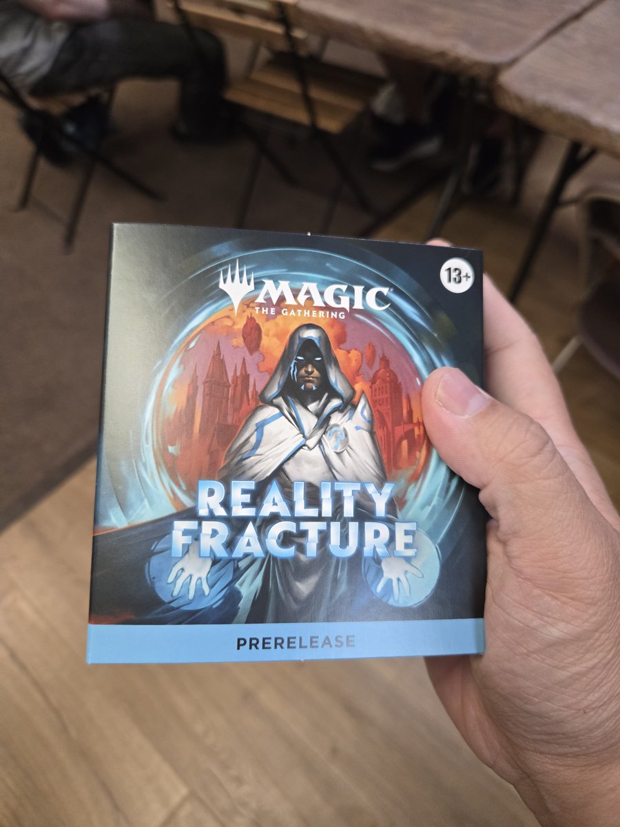 DJ_Azure's tweet photo. I experienced my first ever Draft and Sealed experience playing Magic after only playing Commander and it was fun as hell. I wanna do more of these, hopefully my schedule can allow it. #RealityFracture https://t.co/0sG9bP1J9M