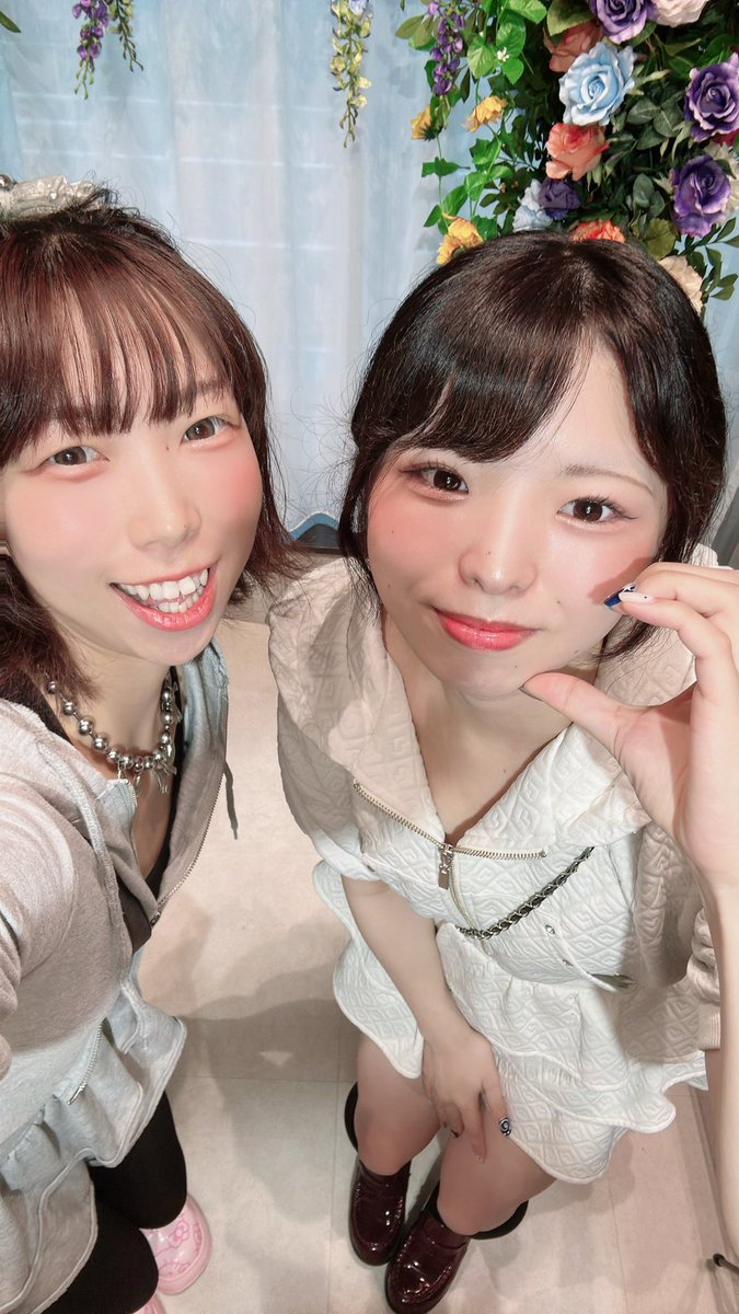 Shape_and_Shake's tweet photo. 9月28日（月）出勤キャスト🍙

🩷花咲もも🐹 @shape_momo
🩵神楽いろは🍁 @dynamitebody_i 17:00-21:30
💚春瀬けい🍡 @harusekei

らばちゃんお休みになりましたっ楽しみにしてくれてた方、ごめんなさい(｡>ㅅ<｡)💦sorry…

9月下旬の月曜日も、元気いっぱいおーぷんしますよっ🍙新しくかいちゃんが作ってくれた「スモークサーモン＆クリームチーズおかか和風おにぎり」をご用意して、みなさまのご来店を心よりお待ちしております！！ぜひお腹をすかせてしぇいしぇいへ遊びにきてくださいねっ✨