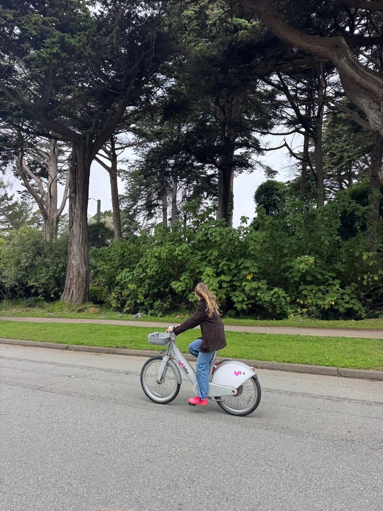 gocyclemate's tweet photo. Goodbye climate week, NYC. Bring on micromobility week, SF. 

And what better way to spend it than biking around these two amazing cities? https://t.co/DHkQyVotcq
