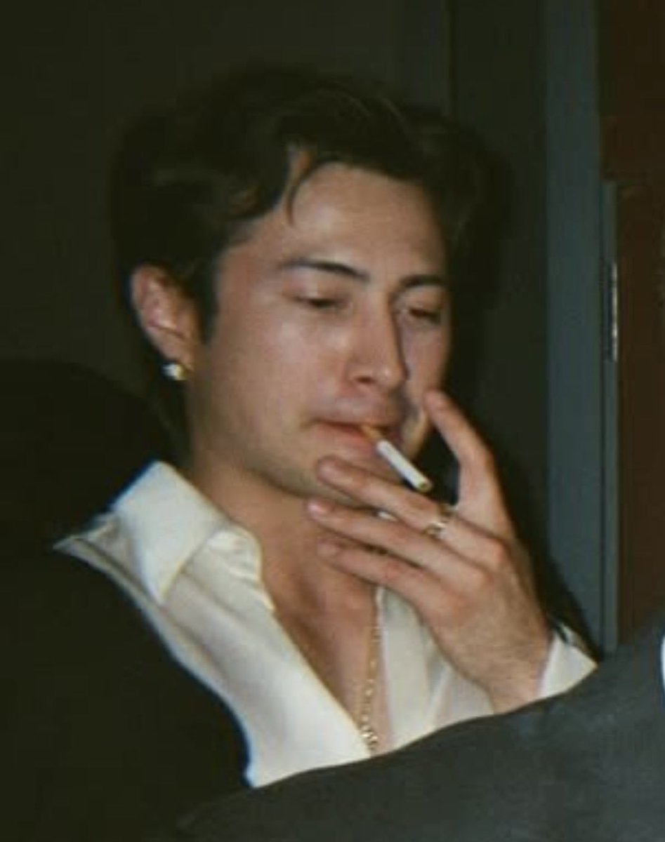 shaneagkae's tweet photo. This is my favorite hudson picture like awww look at this little bunny smoking his little cigarette to poison his little lungs https://t.co/twEQWeX2c5