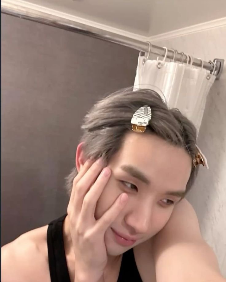 lostinwillest's tweet photo. น้องธีตั้งแก๊งหมวยก็ได้นะ เฮียไม่ติด  😳 https://t.co/V3qWN2qFM8