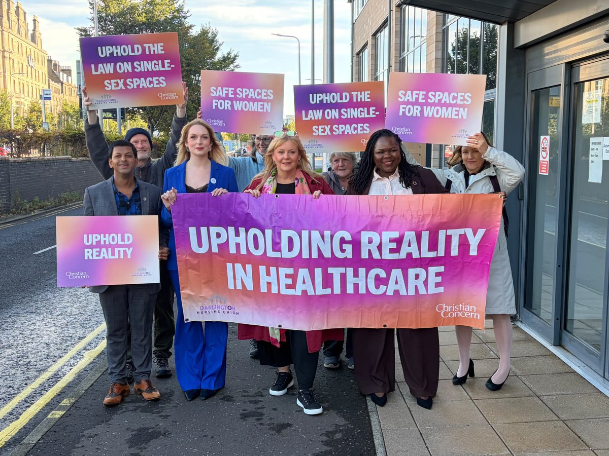 nickwallis's tweet photo. Good morning. Hope you all had a good weekend. Welcome to Day 4 of Peggie v RCN in Dundee. Today we will be hearing from Darlington nurse, Bethany Hutchison, Surrey nurse Jennifer Melle and RCN rep Stuart Fraser. These were the scenes outside court this morning... https://t.co/DcgzXVFKSN