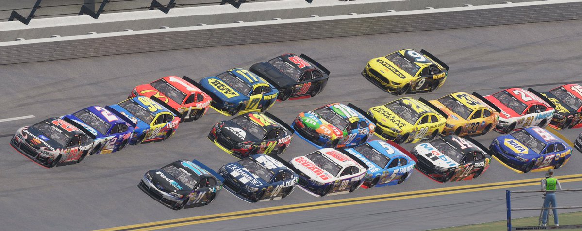ZechariahCartl1's tweet photo. NASCAR 26 Mod - Full 2013 Cup Series Roster https://t.co/TG1prPEl3s