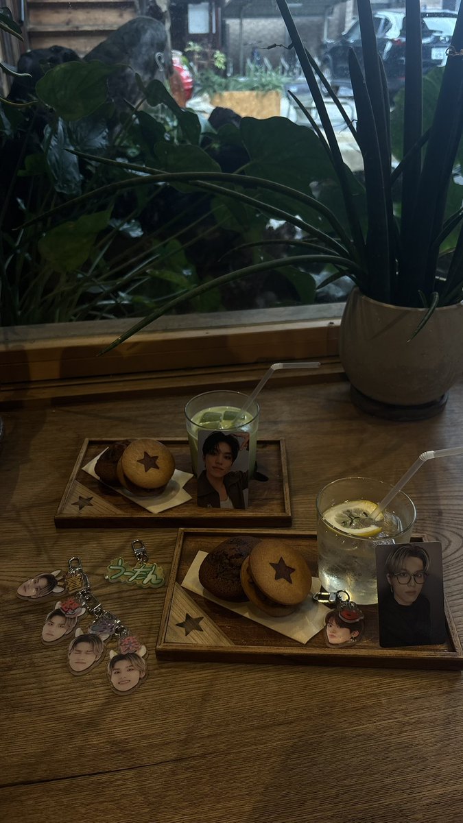 Gg8Vx's tweet photo. ジョンウくんの誕生日だからカフェ行ってきた⭐️ https://t.co/f8xDpHdOq7