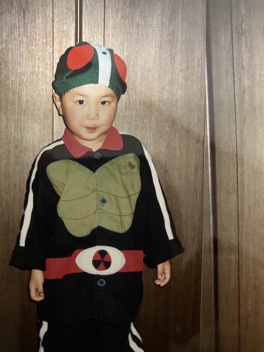 iii0303_8's tweet photo. 今日誕生日やん！めちゃ遅れた！
おめでとう俺！！！！！！！！！ https://t.co/GOHygN8W4l