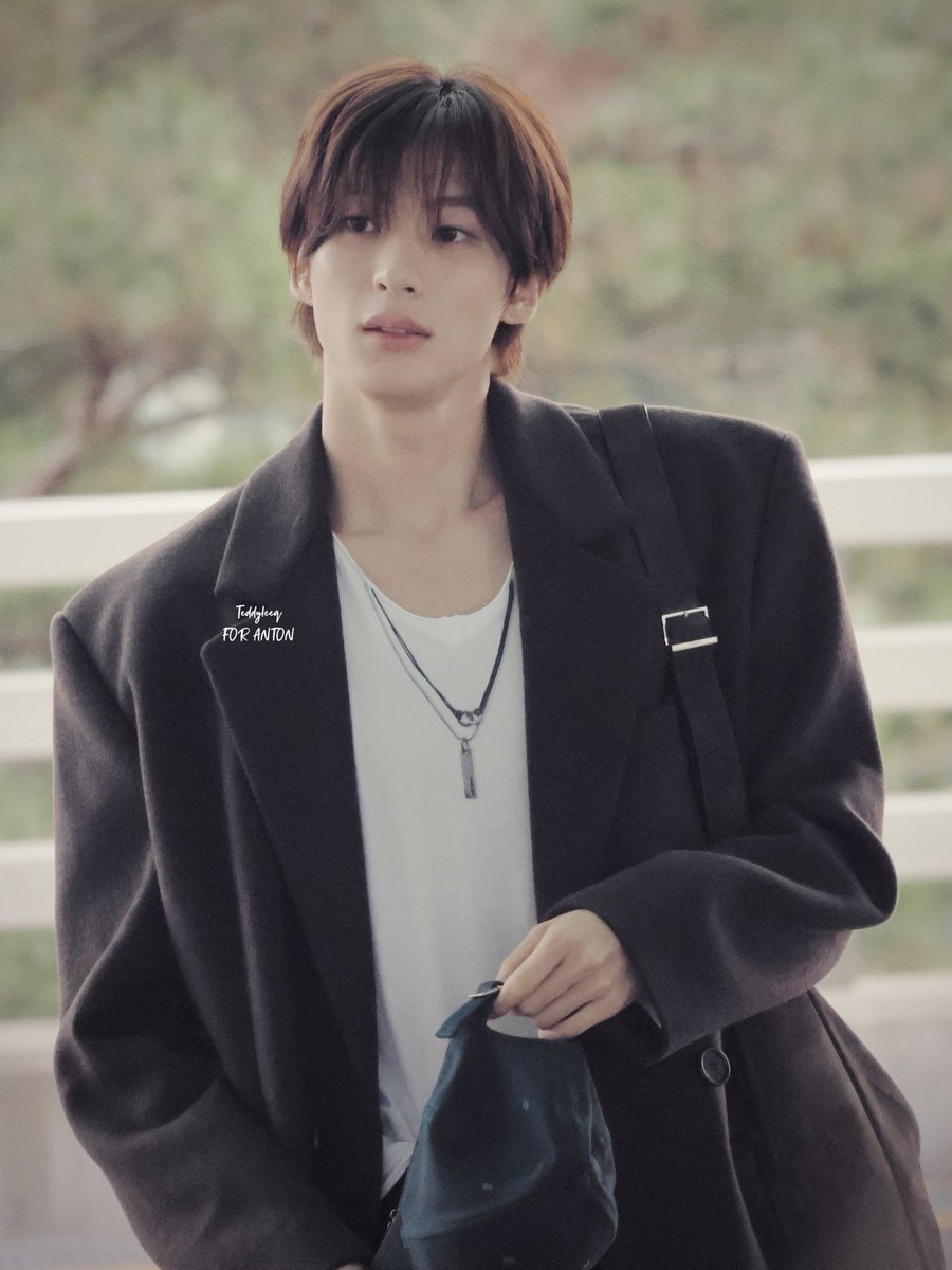 teddyleeq777's tweet photo. 260928 RIIZE ANTON ICN

#ANTONxSaintLaurent #ANTONxSaintLaurentSS27
#앤톤 #ANTON #라이즈 #RIIZE #アントン #찬영
#李灿荣 https://t.co/paJanP2lDP