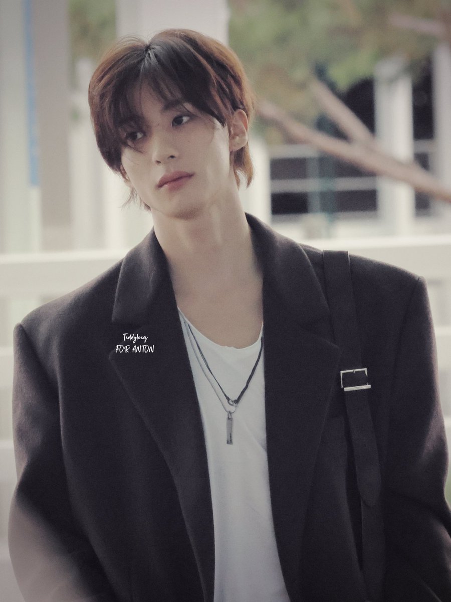 teddyleeq777's tweet photo. 260928 RIIZE ANTON ICN

#ANTONxSaintLaurent #ANTONxSaintLaurentSS27
#앤톤 #ANTON #라이즈 #RIIZE #アントン #찬영
#李灿荣 https://t.co/paJanP2lDP