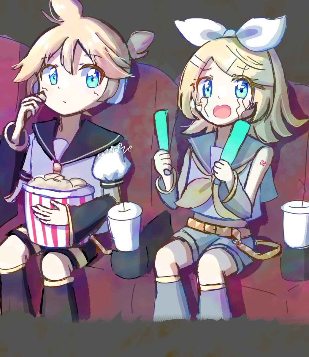 nyappipichu's tweet photo. #鏡音リン　#鏡音レン
恐らく応援上映的な落書き https://t.co/S28CAQgVEC