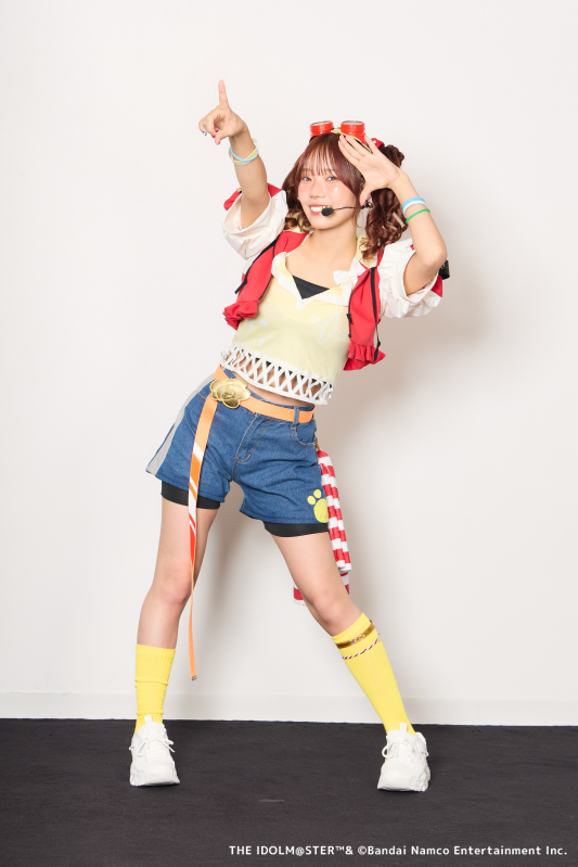 shinyc_official's tweet photo. ✦・・・━━━・
#シャニマスソロライブMSP
 　　アーカイブ公開中✨
　　　　　・━━━・・・✦

🪽河野 ひより（小宮 果穂役）

🎤𝕤𝕠𝕟𝕘
ハグルマヒマワリ
👗𝕔𝕠𝕤𝕥𝕦𝕞𝕖
ハナマルサンライズ

アーカイブもお楽しみください！
✅配信チケット販売中！
https://t.co/LBqTgutZac https://t.co/ErW3nSSiMG