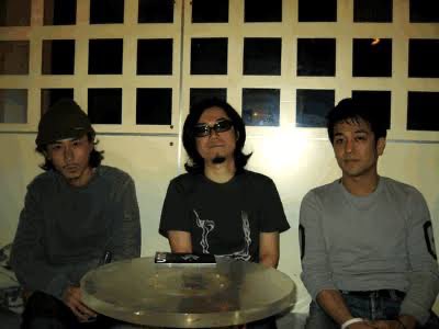_djyama's tweet photo. KAJI  PEACE
MANIAC LOVEの初期から一緒に走ってきた男が、突然いなくなった。
当時は末っ子みたいな存在、テクノからDnBへ世界を広げ、その先の景色を見ていた。
あの頃を一緒に過ごした時間は、忘れない。
Rest in Peace. https://t.co/OIukaSxSqX