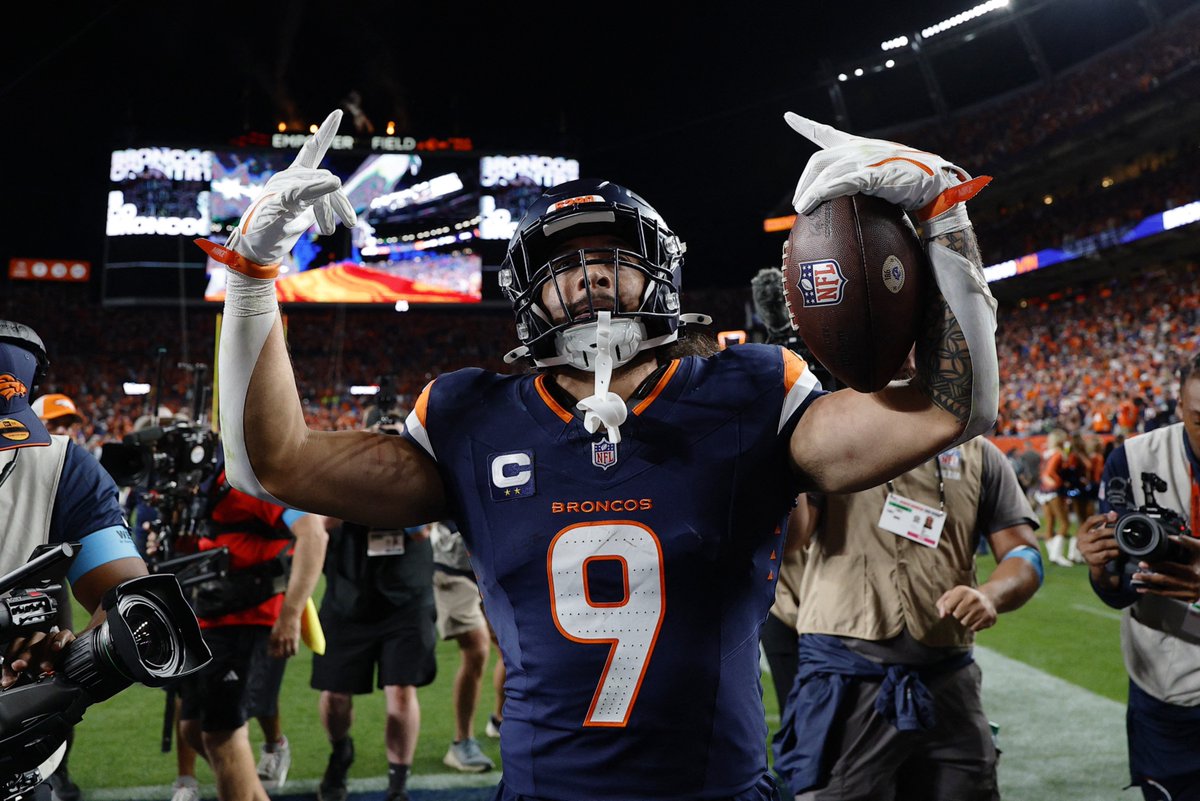ZacStevens's tweet photo. Talanoa Hufanga became the first player in Broncos history (and just the 5th in NFL history) to have these in a single game.

1 sack
2 INTs
1 pick six

Historic game for Huf. https://t.co/W2KFNOmRF5