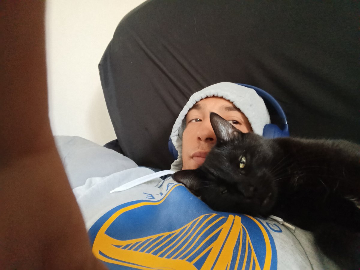 Kennydy23's tweet photo. Kuro is a warrior https://t.co/aOHkRsHxcb