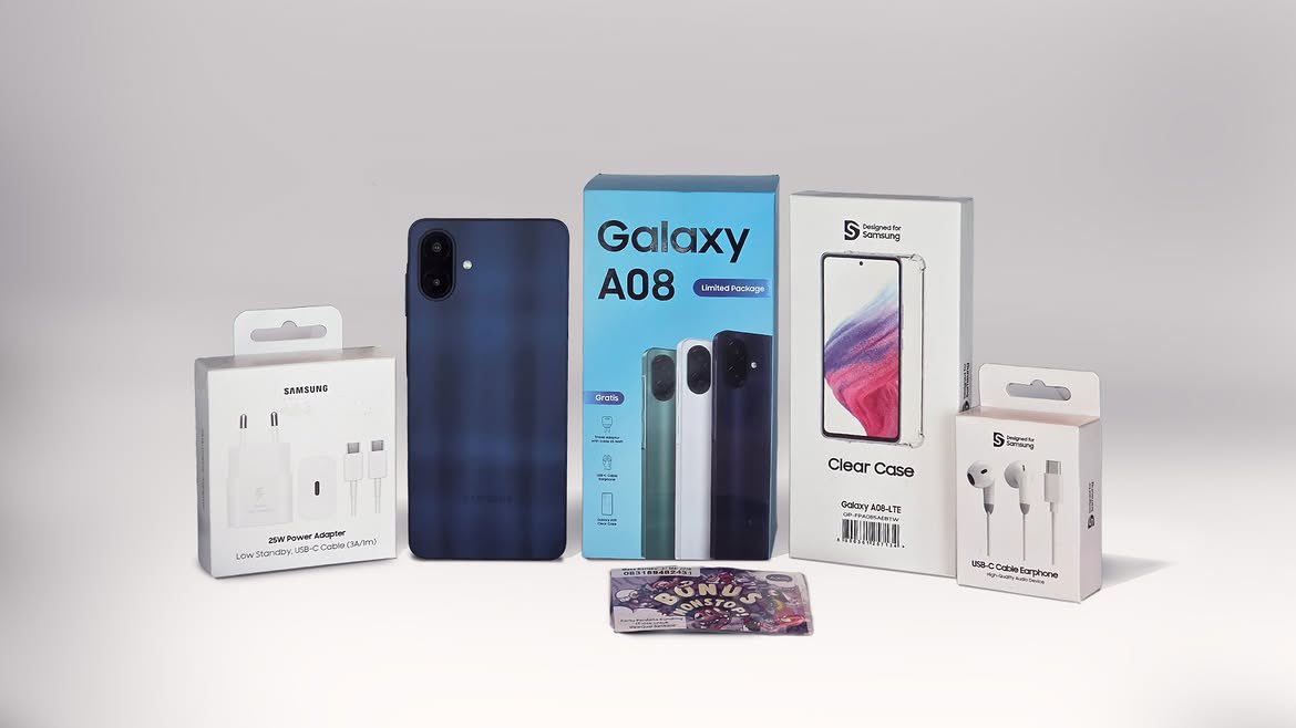 pentolgadget's tweet photo. Samsung Galaxy A08 resmi dijual di Indonesia.

Speknya lumayan, tapi ada beberapa bagian yang masih bikin mikir. 

• 6,7” PLS LCD HD+
• Helio G99+ 6nm
• RAM 4GB LPDDR5
• 64/128GB
• 50MP + 2MP
• Selfie 8MP
• 6.000mAh + 25W
• IP64
• 4G

Harganya:
4/64GB Rp2.999.000
4/128GB Rp3.599.000

Selisih Rp600 ribu cuma buat nambah storage 64GB

#SamsungGalaxyA08 #Samsung #GalaxyA08 #PentolGadget