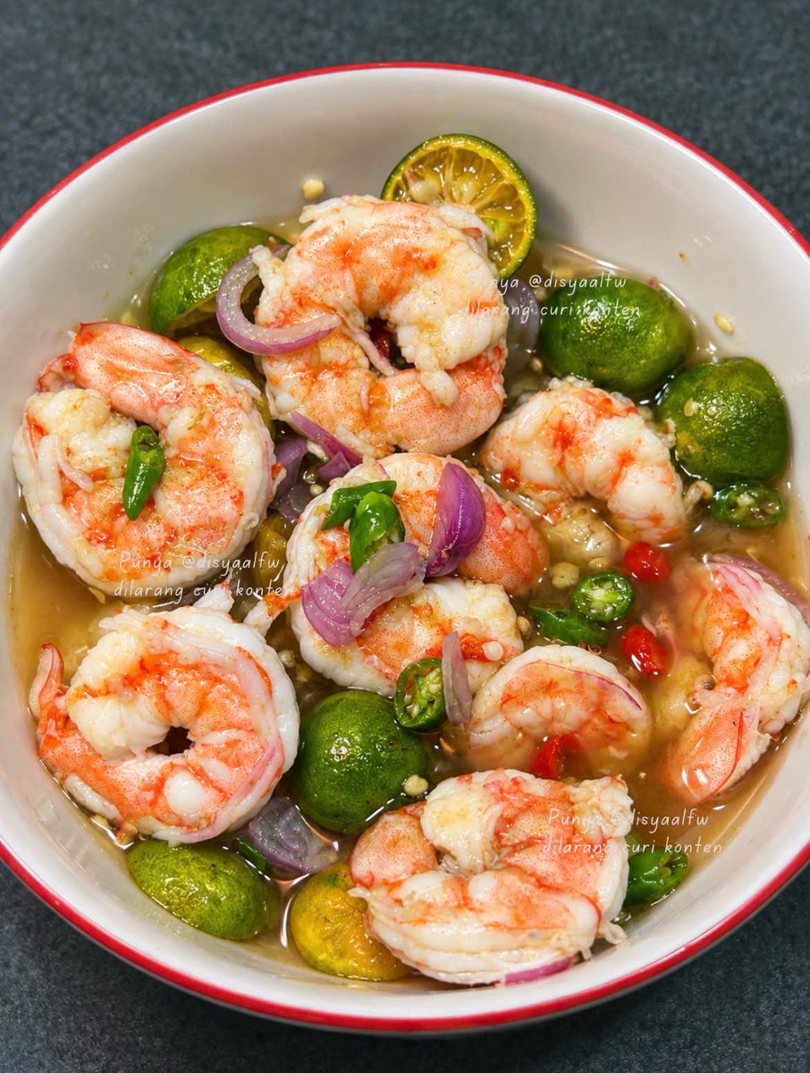 lostanotherbyte's tweet photo. Wargaa cobain masak udang satset gini cuma direbus 2 menit terus guyur ama kuah racikan ini beuhh dijamin ngabisin nasii🤤👌🏻

P https://t.co/Bf3UUrxuHw