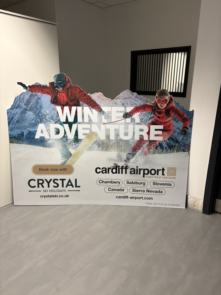 JiffyRugby's tweet photo. So so easy to fly out of @Cardiff_Airport ,premier parking nearby then easy check in.  Look out for some new destinations as well. https://t.co/KMYJOCHIIk