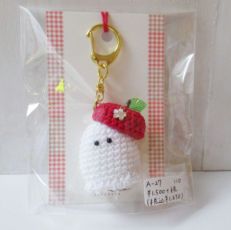 C_CHOCOLAT_C's tweet photo. 【創作品入荷情報★】
こんばんは、スタッフＪです(*‘ω‘ *)
A-27[Ruceto]様（@eto_ruceto)に秋の季節に合わせておめかしした、かわいいおばけちゃん達をご納品いただきました🎃
是非、お手に取ってご覧くださいませ(*^-^*)
#キャラメル_創作
https://t.co/hbfCIlzFT7 https://t.co/zLAua0QGjN