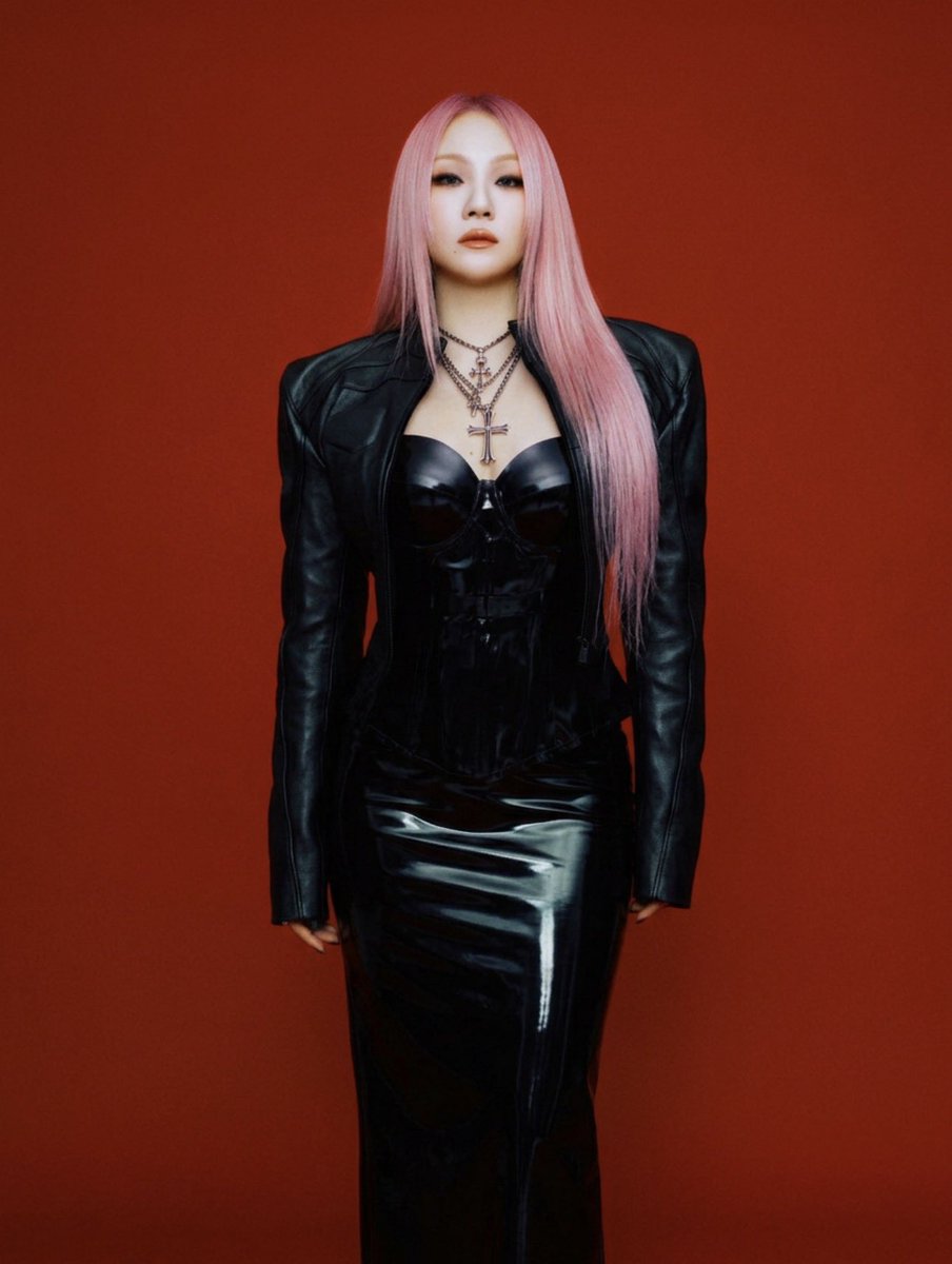 gzbstoriez's tweet photo. CL photographed by Cho Giseok for 2NE1’s 15th-anniversary reunion photoshoot, 2024 https://t.co/MXy6JS3hNT