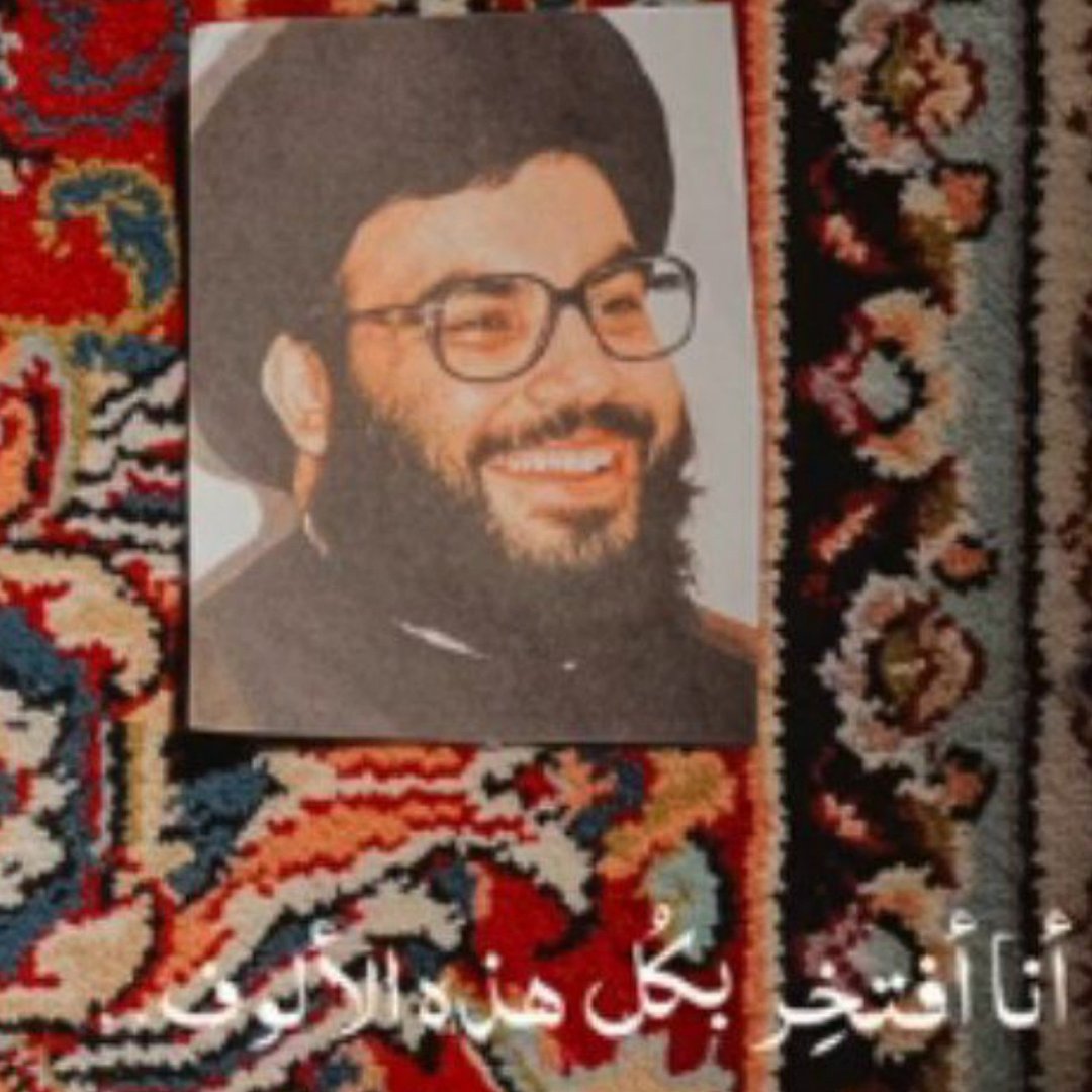 shayda853480's tweet photo. #سید_مقاومت یک شخص نبود؛ یک راه بود، یک مکتب بود، یک تفکر بود.
راهی که با رفتن یک انسان پایان نمی‌یابد؛ این مسیر همچنان ادامه خواهد داشت و پرچمش بر زمین نخواهد ماند https://t.co/ASzulexR9C