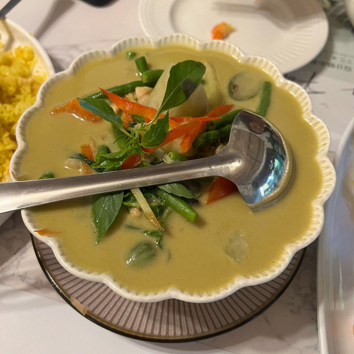 richa_trux578's tweet photo. Tried the most mouthwatering Thai green curry tonight – fragrant herbs, tender chicken, and that perfect spicy kick hits different! ， https://t.co/CDLu8uorJA