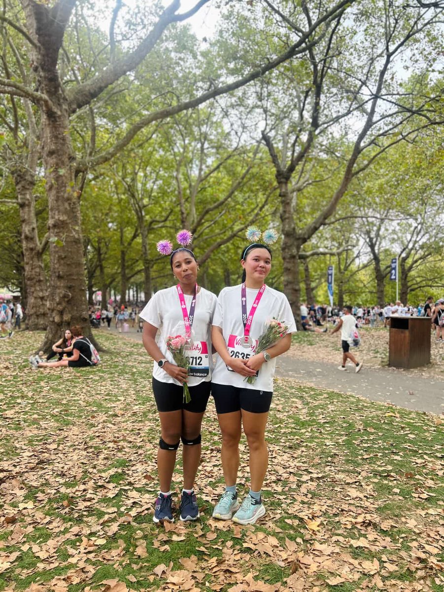 ros1dersuk's tweet photo. @London10K done ✔️

We can't be proud enough of Nadia and Anya, who ran for our ROS1ders UK community and especially for Nadia's mum, who is living with ROS1 cancer. 🏃‍♀️🏃‍♀️

Nadia's fundraiser is still open, so please consider donating: https://t.co/p1mqho42YL

#ROS1Cancer #VitalityLondon10K #RunForLungCancer #Lungcancerawareness #rarecancer