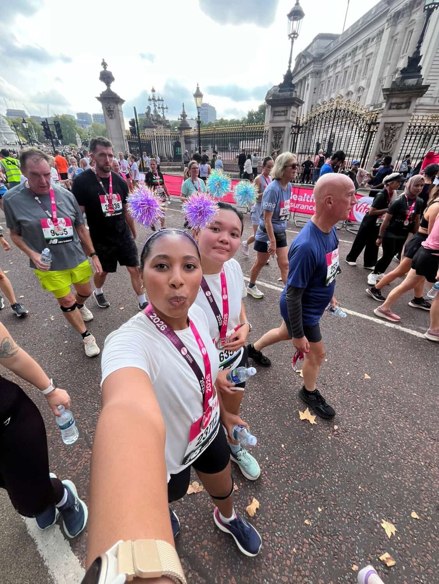 ros1dersuk's tweet photo. @London10K done ✔️

We can't be proud enough of Nadia and Anya, who ran for our ROS1ders UK community and especially for Nadia's mum, who is living with ROS1 cancer. 🏃‍♀️🏃‍♀️

Nadia's fundraiser is still open, so please consider donating: https://t.co/p1mqho42YL

#ROS1Cancer #VitalityLondon10K #RunForLungCancer #Lungcancerawareness #rarecancer