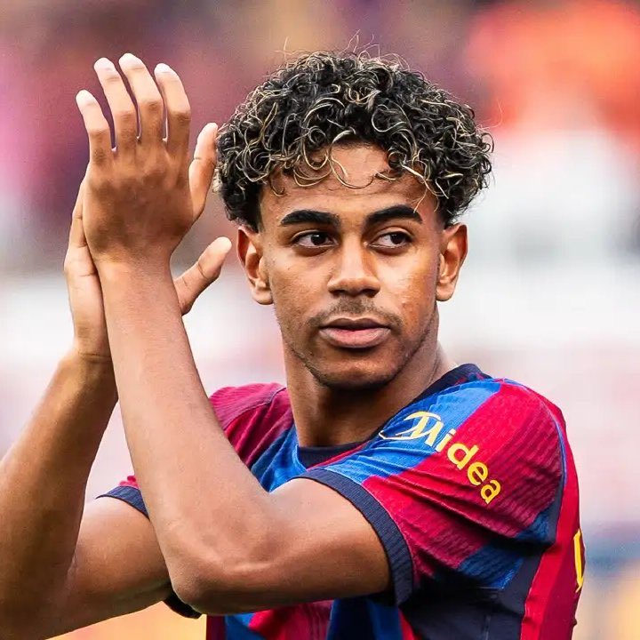 ManagingBarca's tweet photo. 🚨🚨| Lamine Yamal’s Ballon d’Or 𝐂𝐀𝐒𝐄 is impossible to ignore. 🇪🇸🏆
Last season: 
⚽️ 24 goals 🅰️ 17 assists 🎯 41 goal contributions 🏟️ 45 appearances 🏆 LaLiga champion 🏆 Spanish Super Cup winner 🏆 World Cup winner ⭐️ LaLiga Player of the Season

He also became the youngest player ever to record 10+ goal contributions in a single Champions League campaign. 🤯