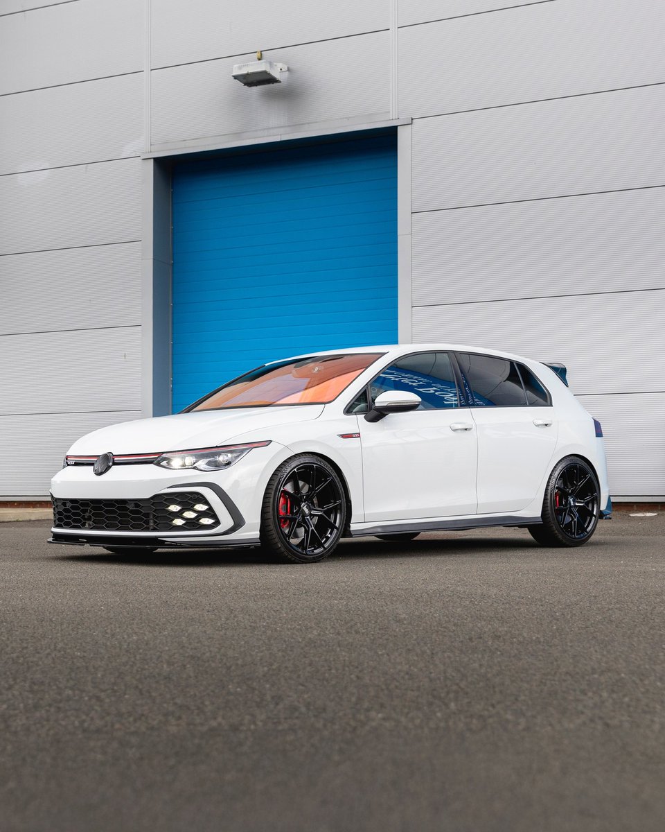 TinyWhiskersX's tweet photo. Volkswagen Golf GTI MK8 https://t.co/IgFHdE58j2