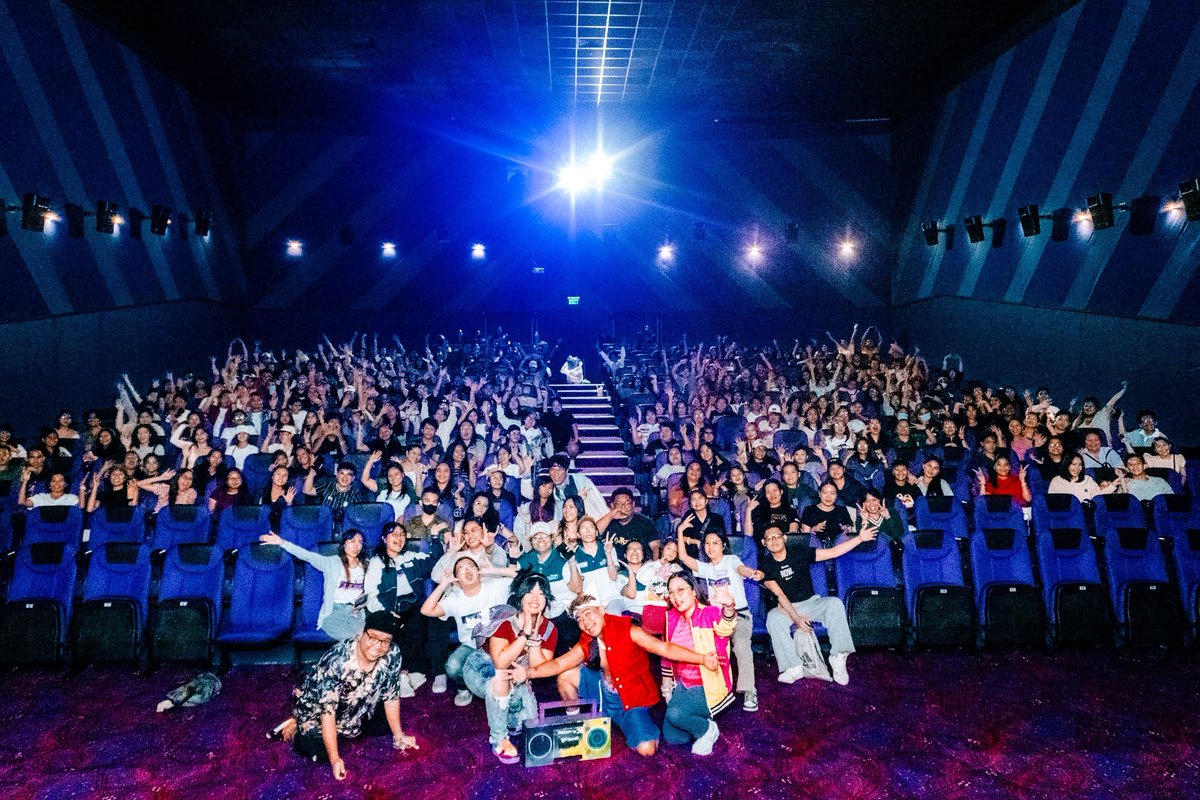 TEAMBLOOM_ILO's tweet photo. Our deepest gratitude to Iloilo and IloBlooms for always showing up!

We truly came together to support Forgotten Island and to celebrate, embrace, and uplift the beauty of our rich culture and community. 

#ForgottenIsland #ForgottenIslandIloilo #BINIxForgottenIsland #BlockScreening #Iloilo