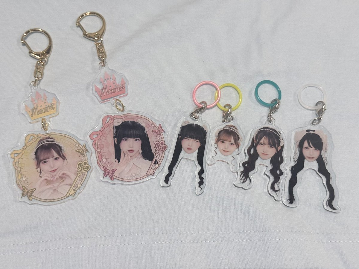 498ss's tweet photo. ぷりちゅー 交換
Pretty Chuu プリチュー

【譲】画像のもの
アクキー　もも、めあり
めじるし　もも、りこ、めあり、すず

【求】齊藤千夏　画像の求、又はステッカー

現場手渡しでの交換できる方優先させていただきます🙇🏻‍♀️

交換可能な方お声掛けください。
よろしくお願いいたします。 https://t.co/SUwwkRHimw