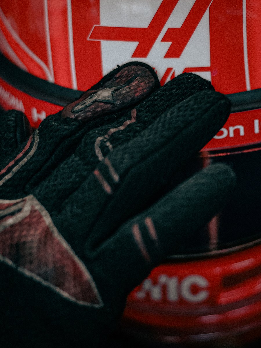 HaasF1Team's tweet photo. Locking in for a new race week 👊

#HaasF1 #F1 https://t.co/CvMYMynOl6