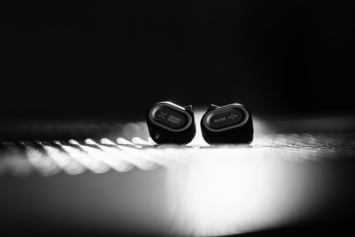 shenzhenaudio's tweet photo. We're happy to announce the arrival of the all-new MOONDROP Position IEMs, a gaming earphone that brings professional HiFi acoustics to players at an accessible price of just US$34.99. 😃

This model features a high-performance dynamic driver with an aluminum-magnesium alloy dome composite diaphragm, offers a USB-C / 3.5mm dual interface, a dedicated DSP gaming sound card and NPU hardware-level AI microphone noise cancellation. 

They're in stock and ready to ship! Time to get yours. 👋