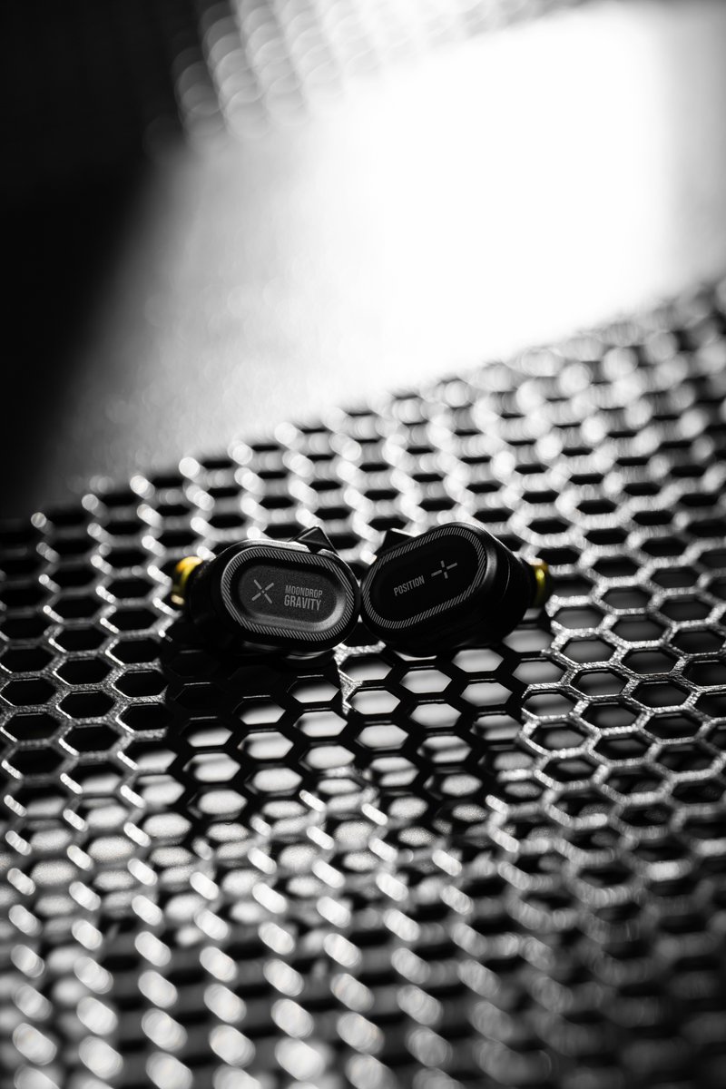 shenzhenaudio's tweet photo. We're happy to announce the arrival of the all-new MOONDROP Position IEMs, a gaming earphone that brings professional HiFi acoustics to players at an accessible price of just US$34.99. 😃

This model features a high-performance dynamic driver with an aluminum-magnesium alloy dome composite diaphragm, offers a USB-C / 3.5mm dual interface, a dedicated DSP gaming sound card and NPU hardware-level AI microphone noise cancellation. 

They're in stock and ready to ship! Time to get yours. 👋