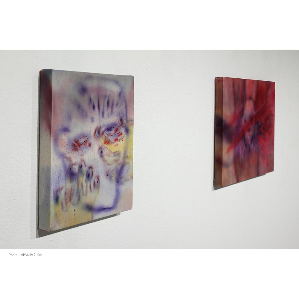 GINZA_TSUTAYA's tweet photo. グループ展「儚さについて｜On Transience」
秋山泉、大西伸明、興梠優護、金佳辰による展示を
店内アートスペース FOAM CONTEMPORARYにて
開催中です。10月7日(水)まで。
絵画、ドローイング、立体など、それぞれの方法で、
捉えがたく移ろうものに向き合います。 https://t.co/qwc4NM2IVe