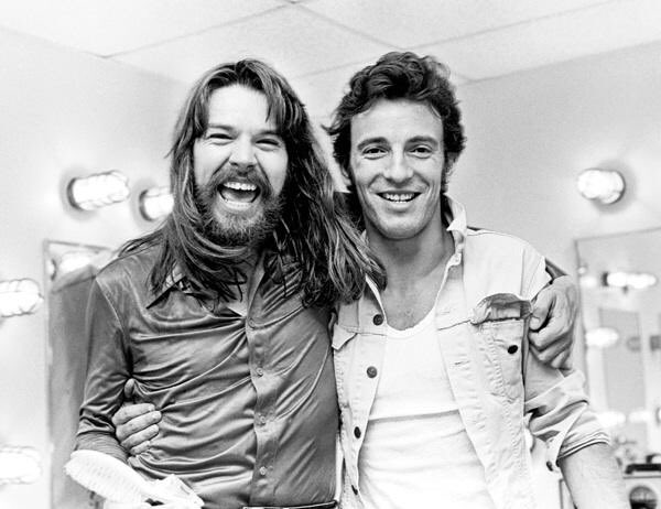 TheExtremeMusi1's tweet photo. Bob Seger and Bruce Springsteen in Pine Knob, Michigan, 1978 https://t.co/d03C04goZs