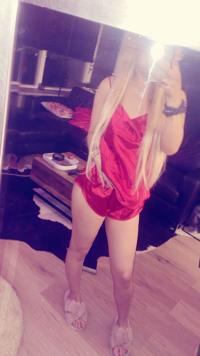 Fndmnlfcwj's tweet photo. durf jij te berichten?😈😌  #findomnl #femdomnl #slaaf #tikkislaaf #loser
chopchop https://t.co/vz67DGWQYU