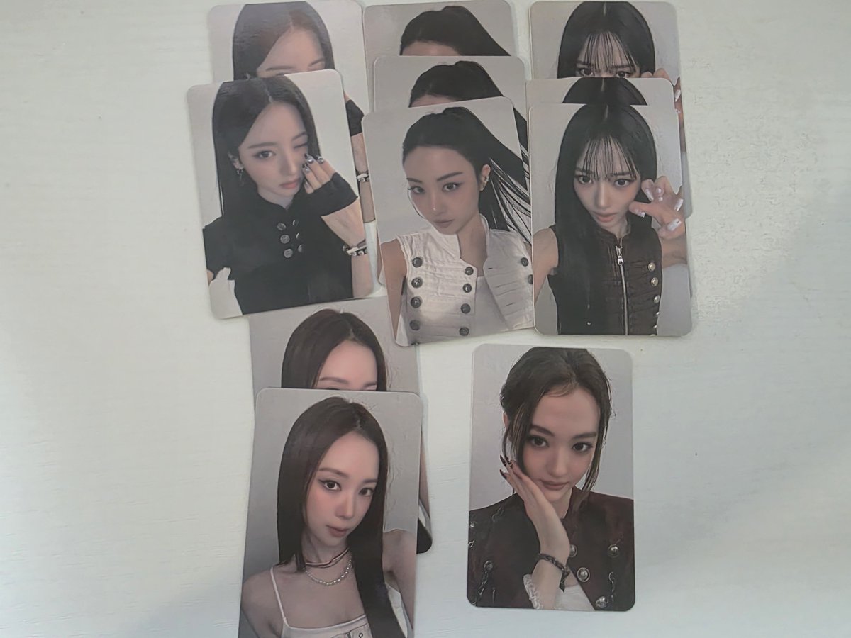 iznayaaaaaa's tweet photo. 미야오 미공포 포카 포토카드 양도

각 0.6

wts sell meovv sooin gawon anna narin ella pc photocard pob bite now 수인 가원 안나 나린 엘라 포카 미공포 럭드 팬싸 띠로리 앨범 사운드웨이브 헬로라이브 사탕 hellolive soundwave 사웨 미개봉 앨범 비트로드 공방 앨범 대량 양도 세트 https://t.co/Adl7hLIJJw