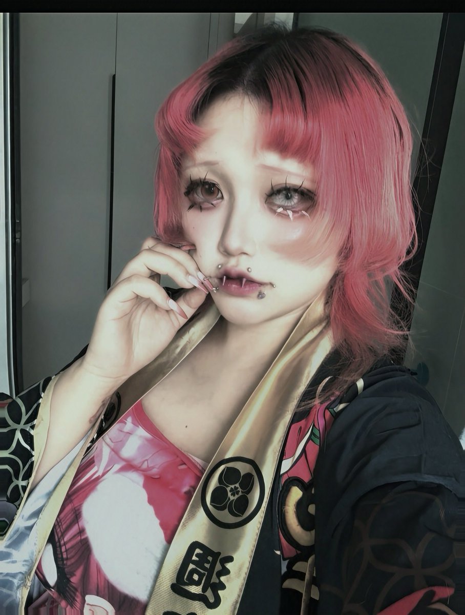 Exdumpling0817's tweet photo. 处男��费送一次 https://t.co/j1ynILpxam