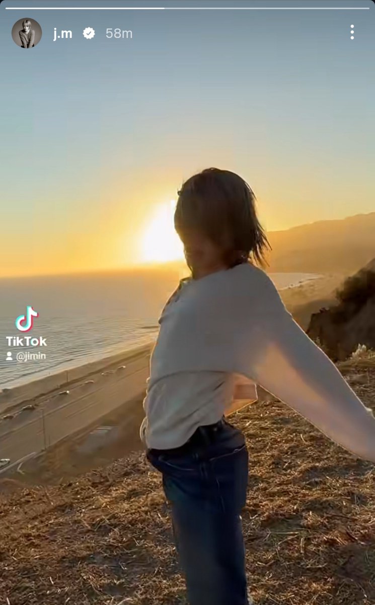 pjmnology's tweet photo. the fact that he could've just shared the tiktok link, but chose to download and post it on instagram so everyone could see it 😔 i love you so much, my jimin 😭 https://t.co/Q0G3iORo50