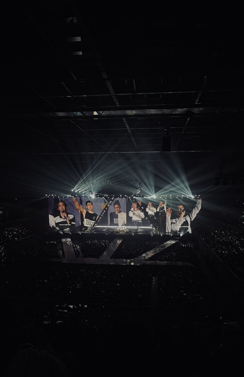 PNJ_178's tweet photo. เป็นคอนเสิร์ตที่ประทับใจมาก แสงสีเสียงคืออลังการมาก โชว์ไม่มีดรอปเลย อะไรใหม่ๆจริงๆ ภูมิใจในแอดลาสทุกคนมากๆ ขอบคุณที่ทำให้เราเป็นเอลิส ขอบคุณที่ทำโชว์ดีๆมาเสิร์ฟความสุขให้ในช่วงที่เรารู้สึกไม่ค่อยดีเท่าไหร่ ขอบคุณที่รักเอลิสขนาดนี้ รักมากๆ💙💙
#ATLASRisingUpConcertatImpact https://t.co/aoMf22piKV
