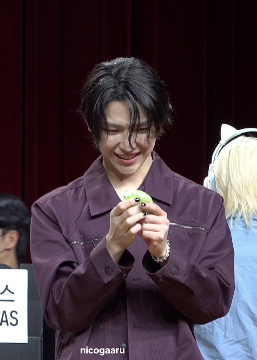 nichojooholic's tweet photo. hes so cute i actually cannot stand it https://t.co/MNWx8GnTgW