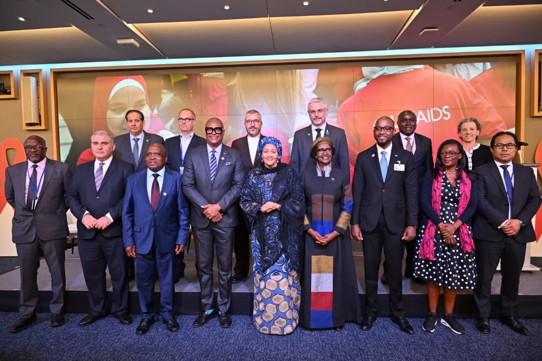 UNAIDS's tweet photo. UNAIDS at #UNGA81: from commitments to action.

Throughout the week, UNAIDS brought countries, communities and partners together around what it will take to deliver on the commitments made in the new Political Declaration on HIV and AIDS.

From country ownership and sustainable HIV responses to health sovereignty, local production and equitable access to medicines, the conversations at UNGA81 also focused on the future of UNAIDS — and how a transformed Joint Programme can continue to provide political leadership, connect partners and support countries and communities.

As UNAIDS Executive Director @Winnie_Byanyima said: “Countries are telling us: stay with us, we need you.”

Read our full recap of #UNGA81 and the commitments, partnerships and priorities shaping the next phase of the HIV response. 👇
https://t.co/CgarZNuEpF