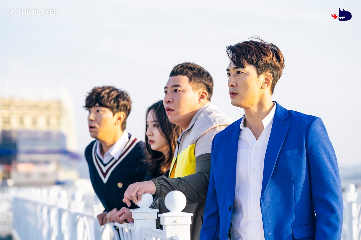 studiodragonKR's tweet photo. The scammer family, closer than family, is back together!💸
Celebrating the 8th anniversary of the drama of your lifetime, #ThePlayer

#스튜디오드래곤10주년 #어쩌면당신의인생드라마 
#StudioDragon10th #DramaofLifetime https://t.co/HA07U4ue1k